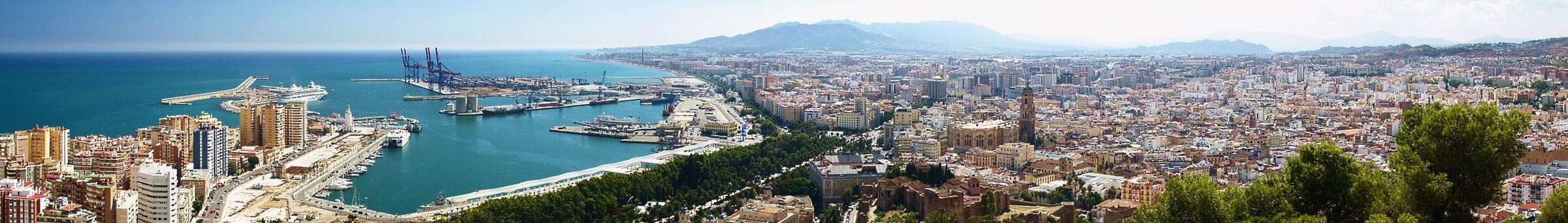 Malaga from the Gibralfaro hill, with the port, the cathedral and the Alcazaba walls